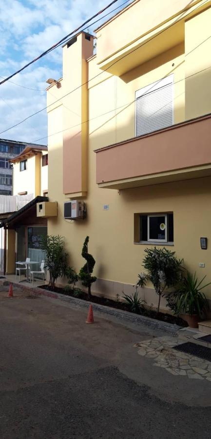 Vila 57 Hotel Tirana Esterno foto